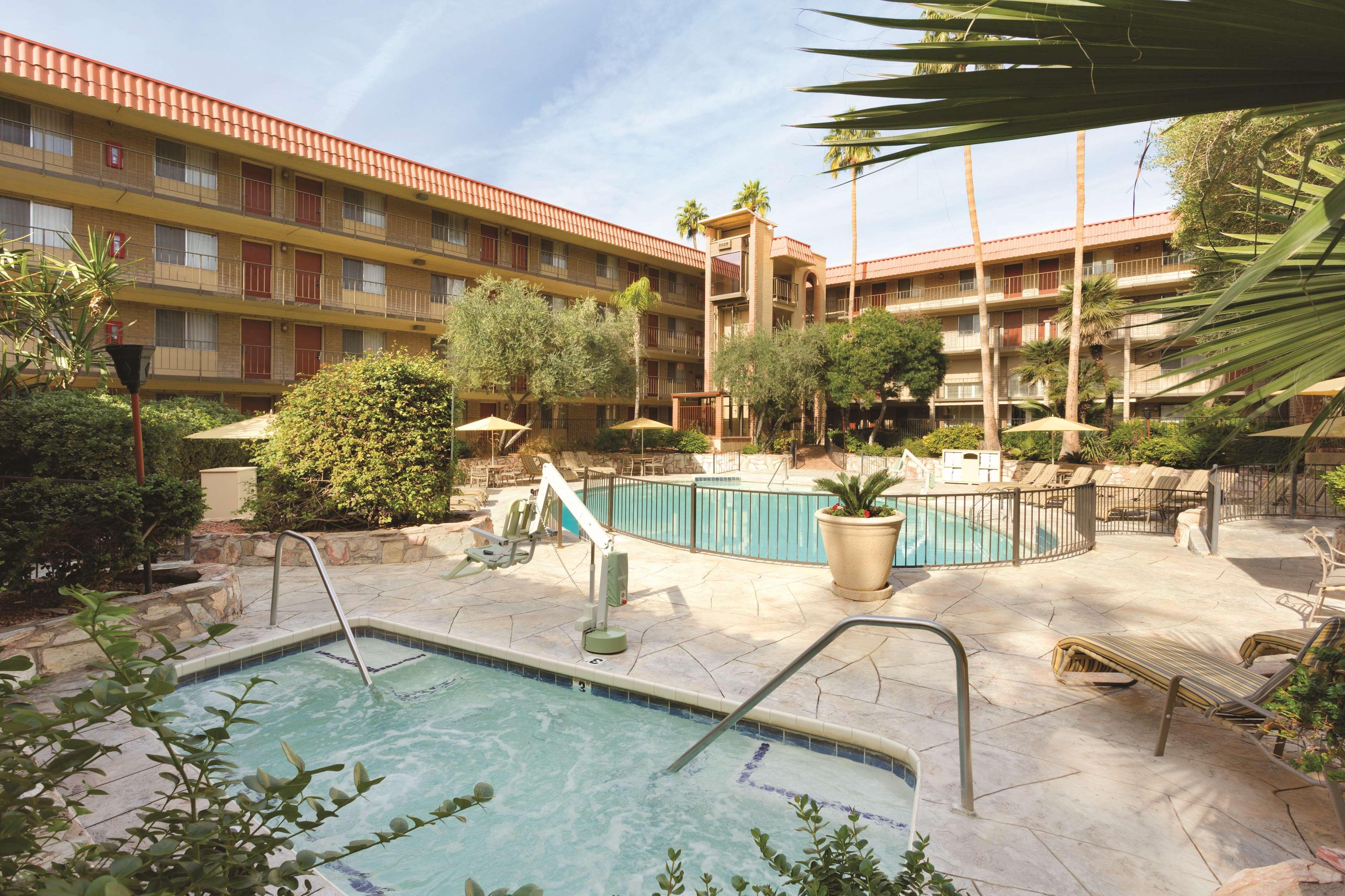 Motel 6 Phoenix, Az - Sky Harbor מראה חיצוני תמונה
