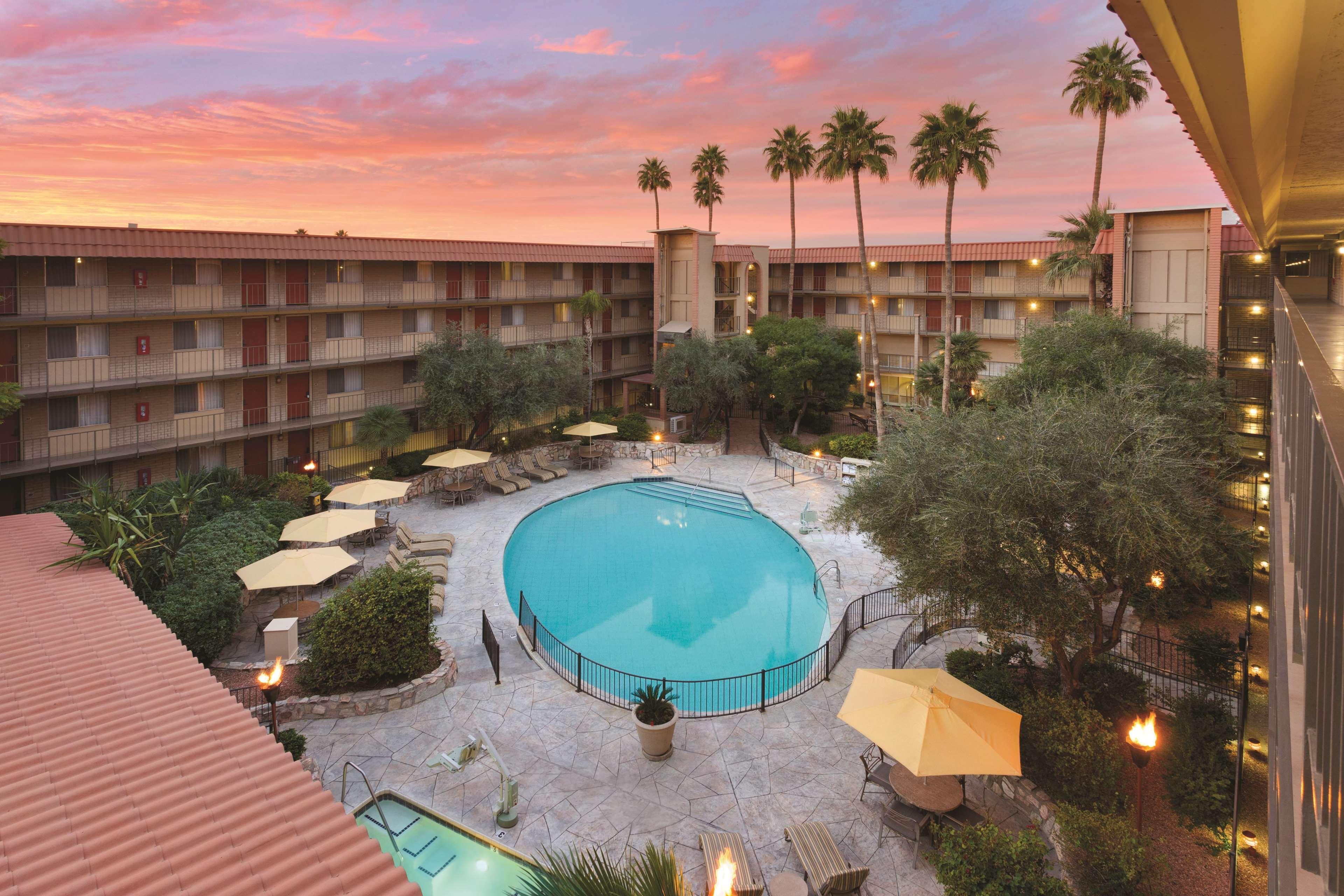 Motel 6 Phoenix, Az - Sky Harbor מראה חיצוני תמונה